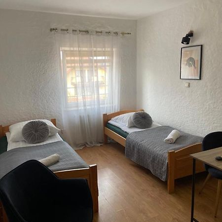 Zajazd Biesiada Tomaszów Lubelski Exterior foto